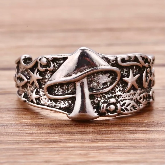 Jewelry - 🍄 Earth BOHO Mushroom & Stars Ring 🍄